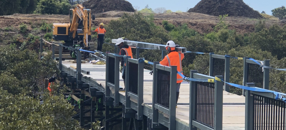 Bridge construction at Royal Auckland Golf Club